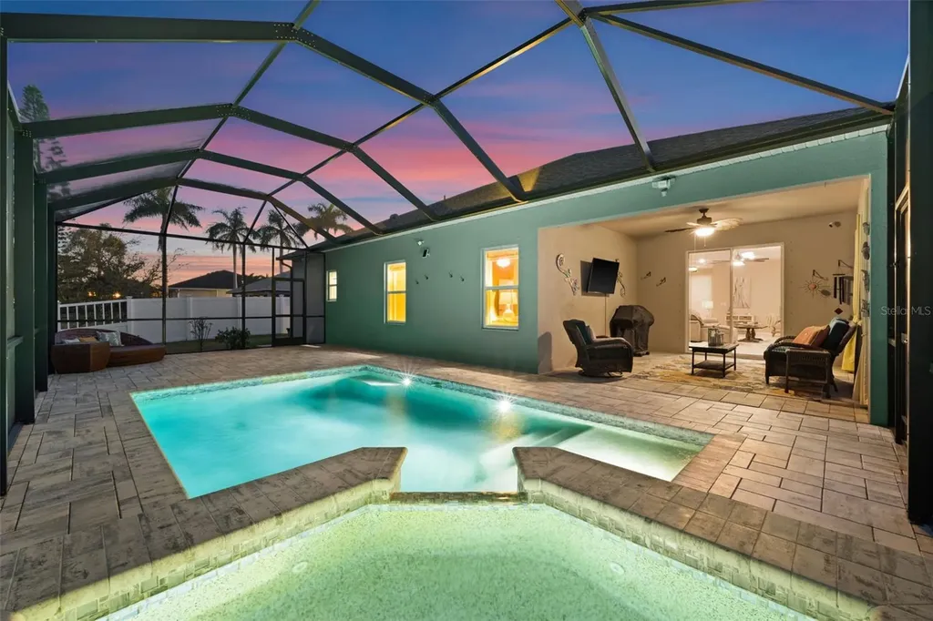 2213 SW 7th Place Cape Coral FL 33991