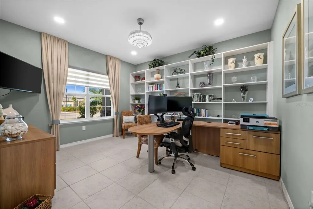 2213 SW 7th Place Cape Coral FL 33991