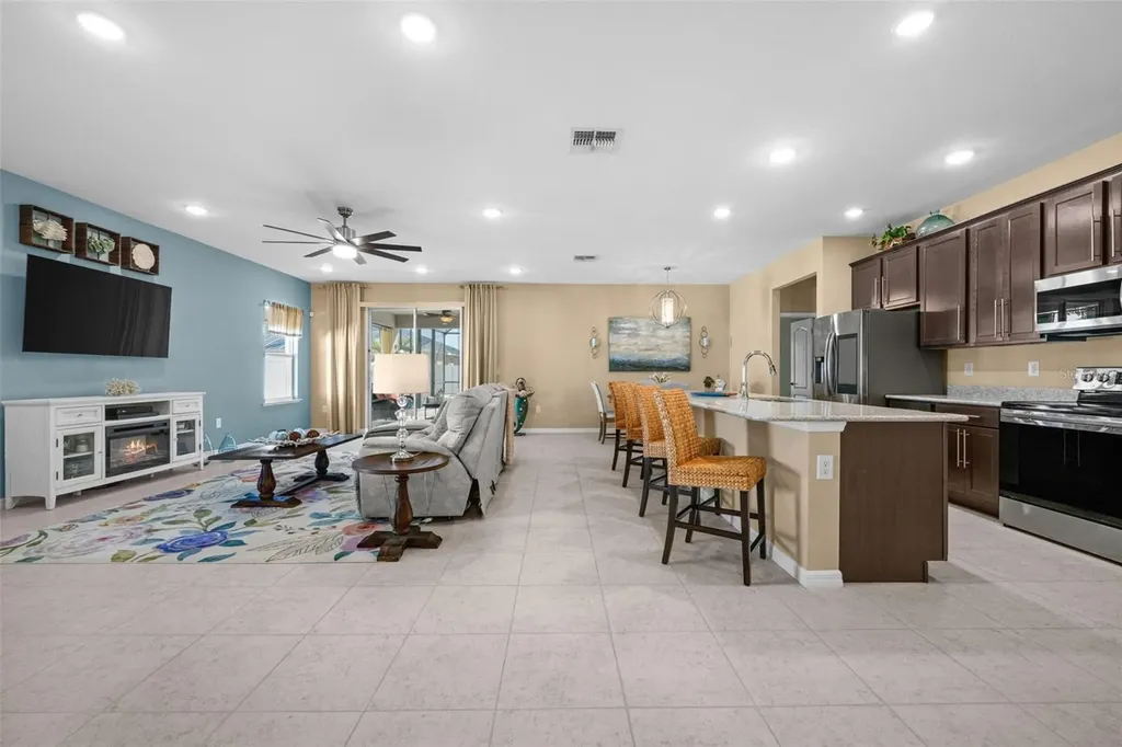 2213 SW 7th Place Cape Coral FL 33991