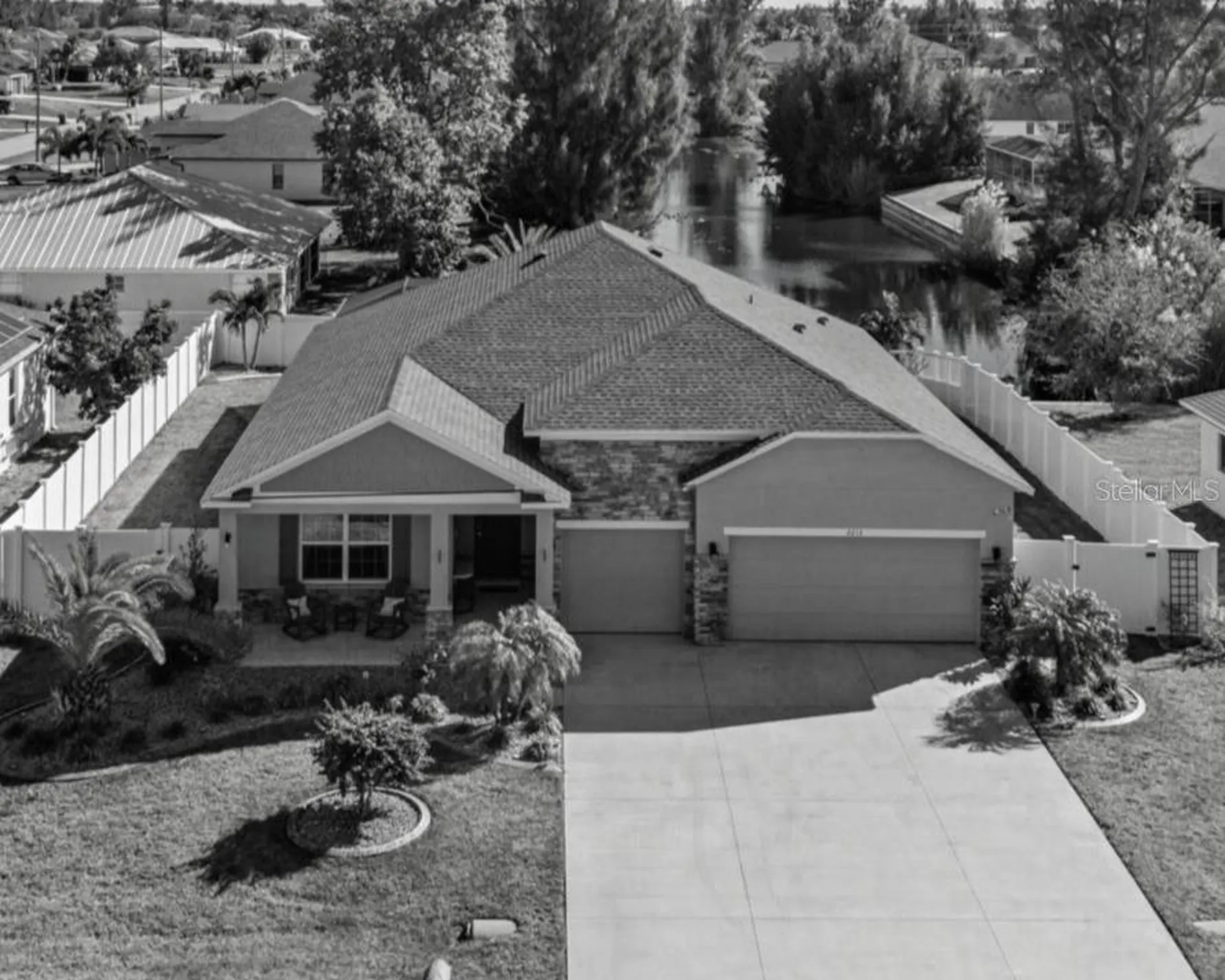 2213 SW 7th Place Cape Coral FL 33991