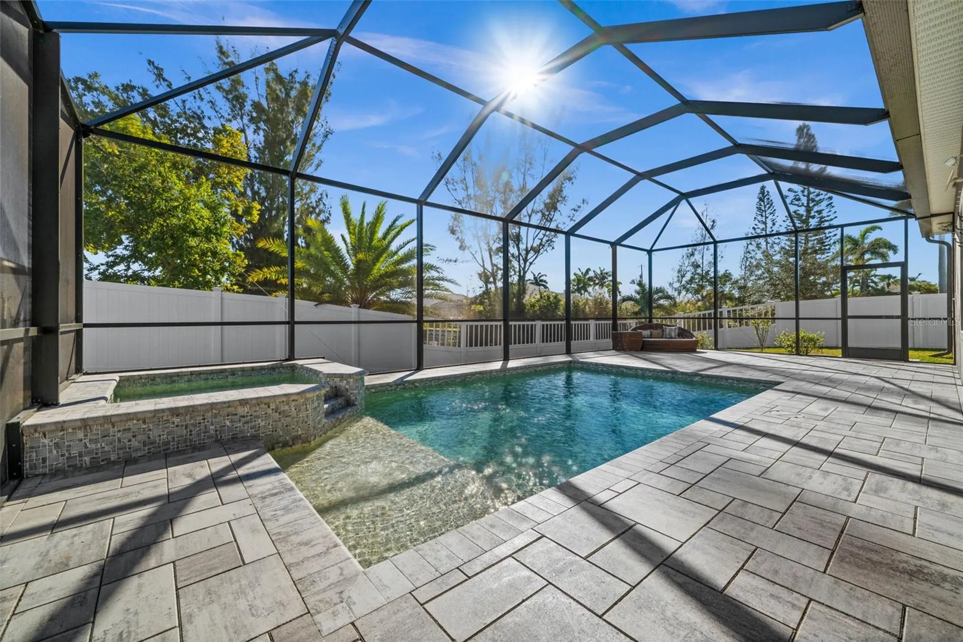 2213 SW 7th Place Cape Coral FL 33991