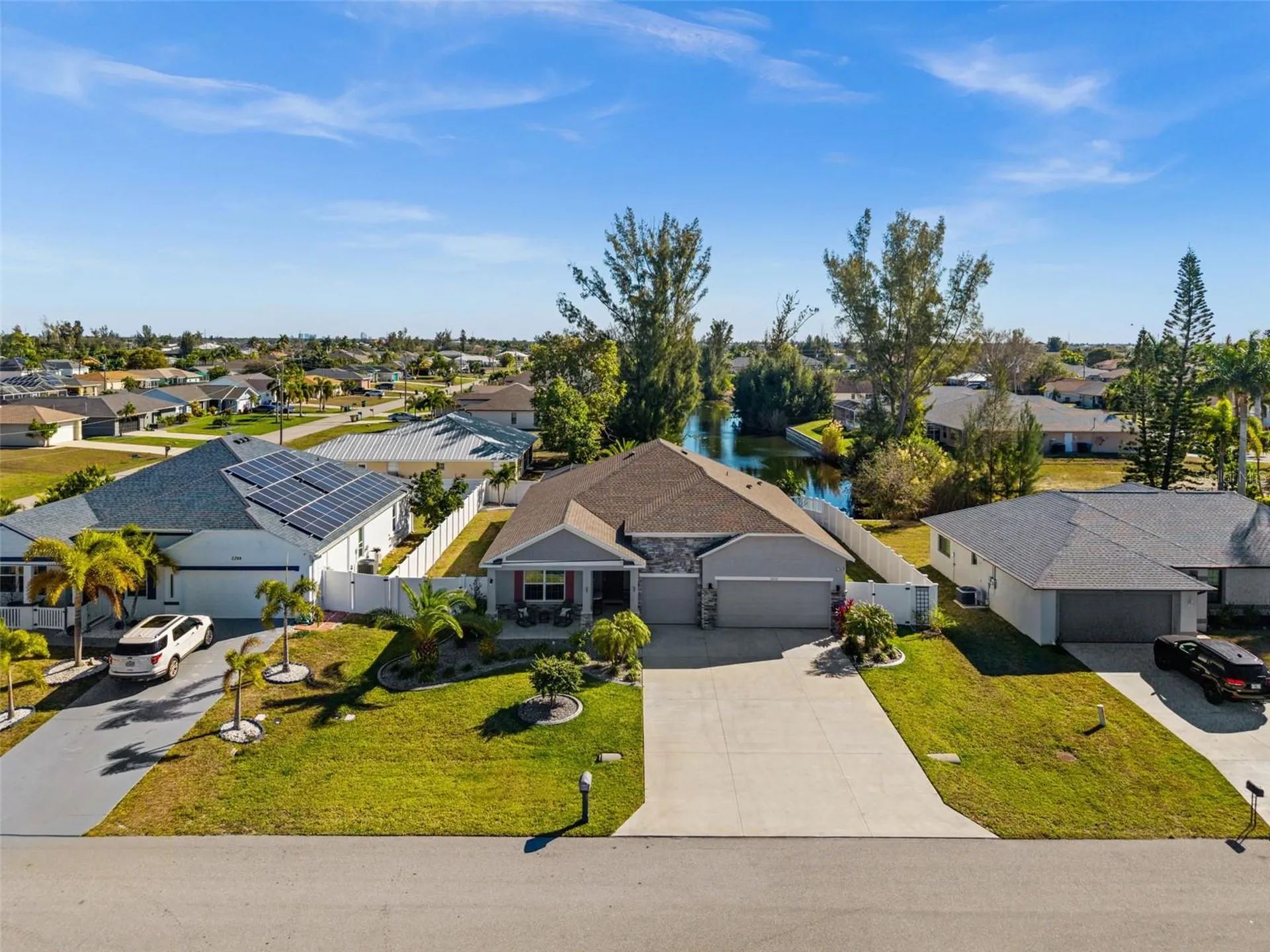 2213 SW 7th Place Cape Coral FL 33991