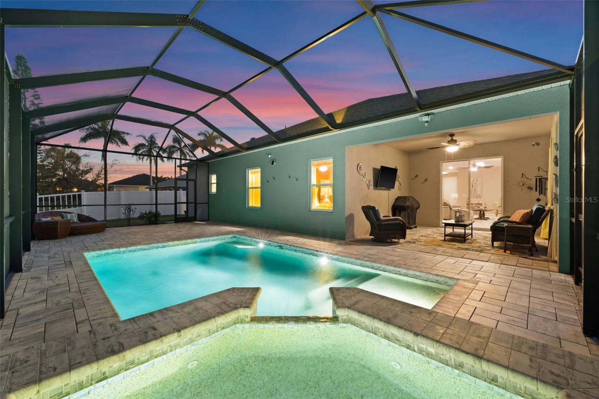 2213 SW 7th Place Cape Coral FL 33991