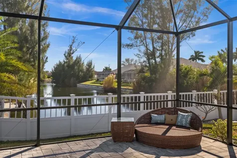 2213 SW 7th Place Cape Coral FL 33991