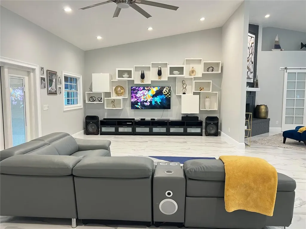 965 Pine Hill Boulevard Geneva FL 32732