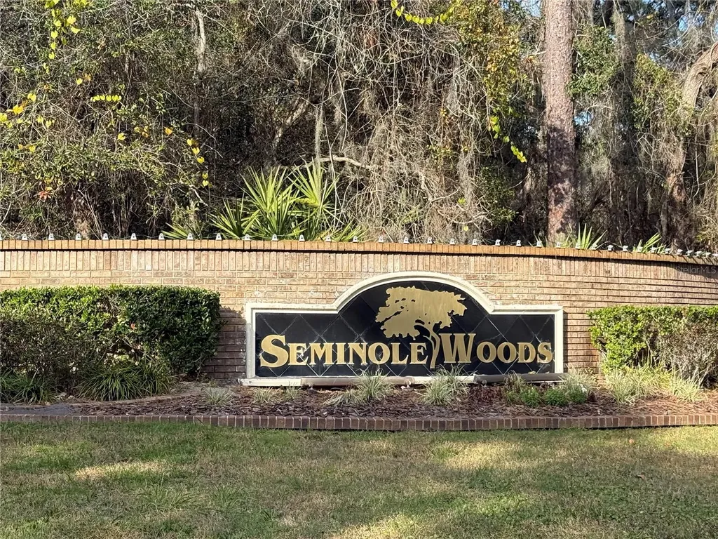 965 Pine Hill Boulevard Geneva FL 32732
