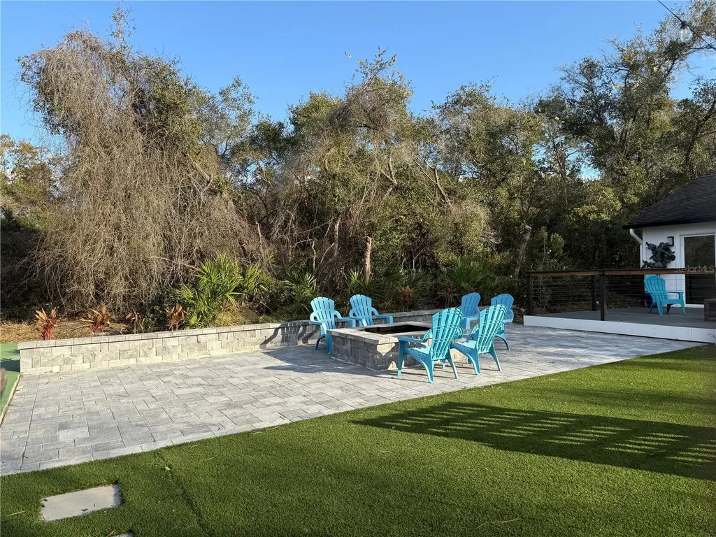 965 Pine Hill Boulevard Geneva FL 32732