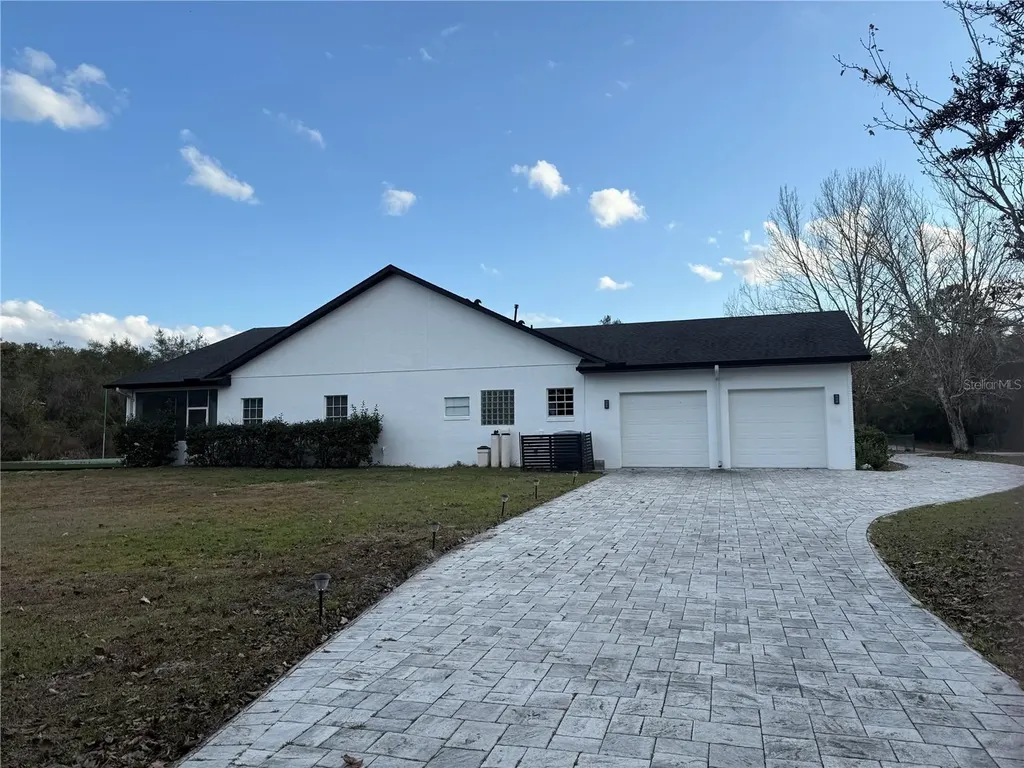 965 Pine Hill Boulevard Geneva FL 32732