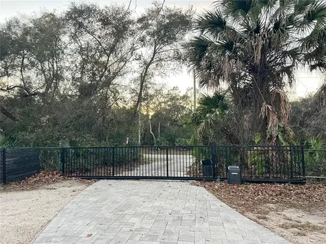 965 Pine Hill Boulevard Geneva FL 32732