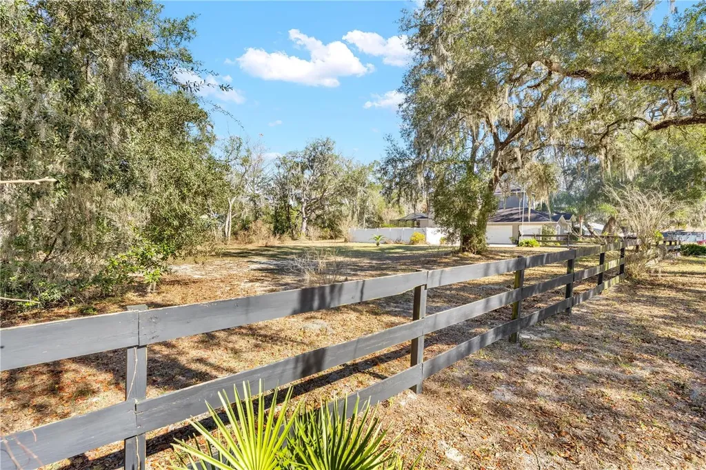 Shorewood Drive Dade City FL 33523