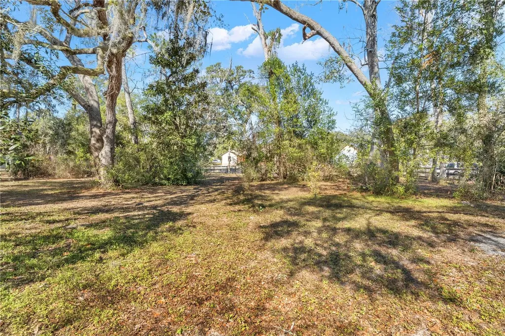 Shorewood Drive Dade City FL 33523