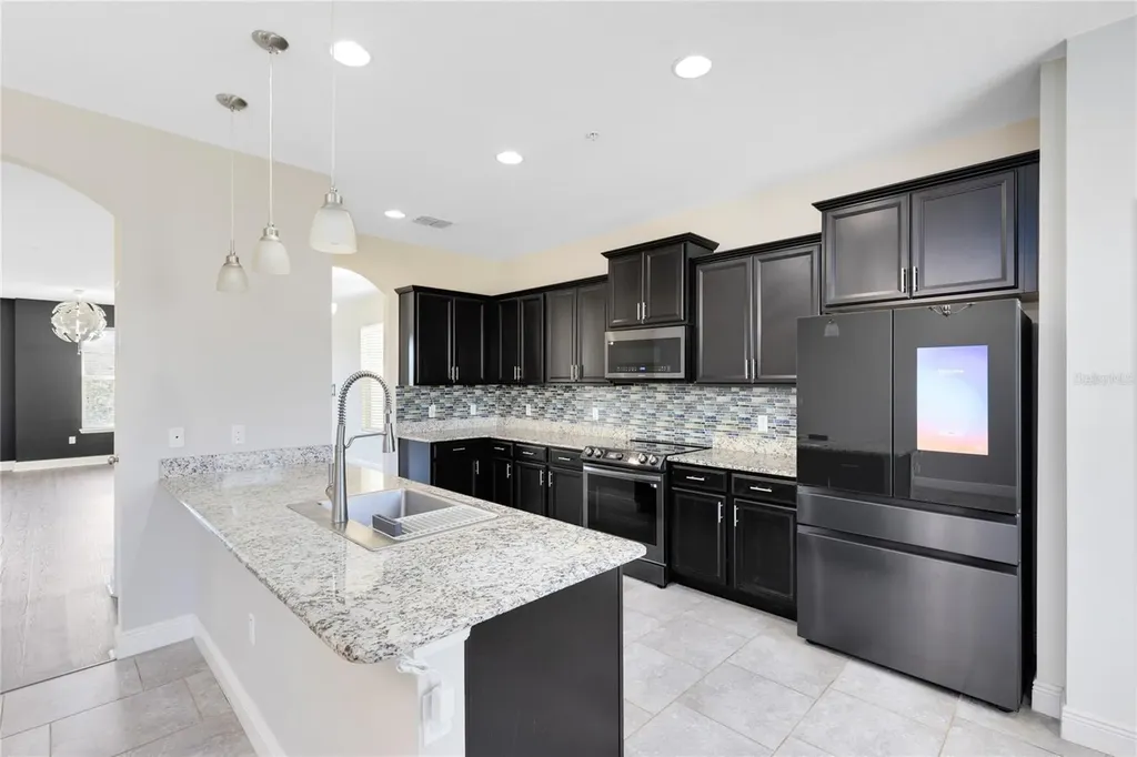 10033 Town Lake Drive Orlando FL 32832