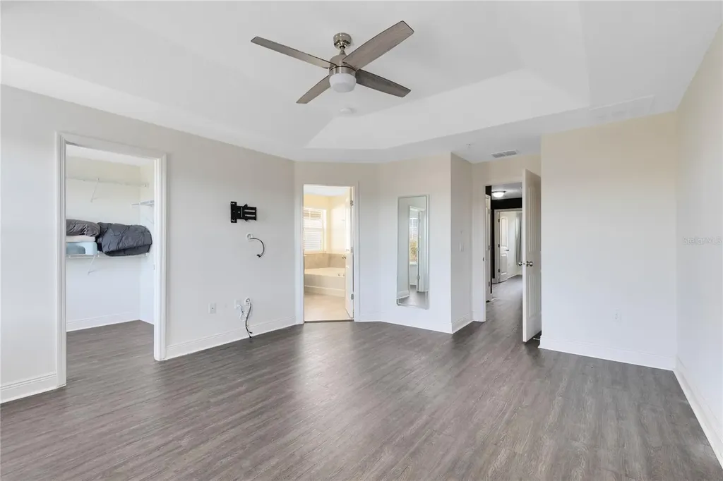 10033 Town Lake Drive Orlando FL 32832