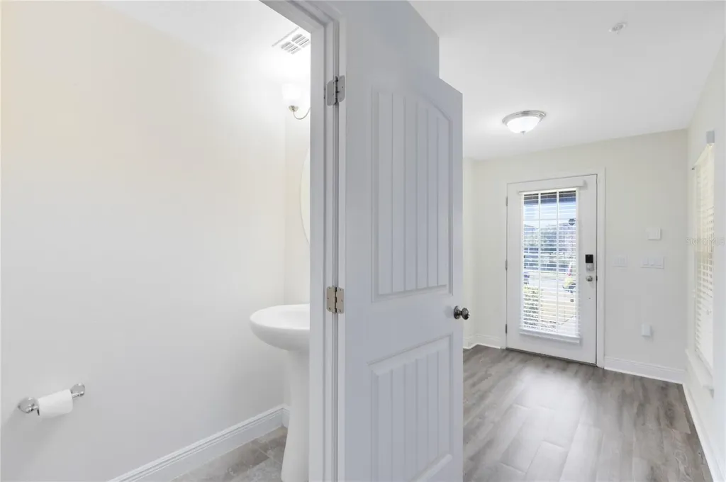 10033 Town Lake Drive Orlando FL 32832
