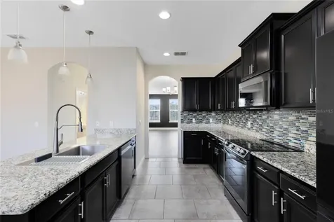 10033 Town Lake Drive Orlando FL 32832