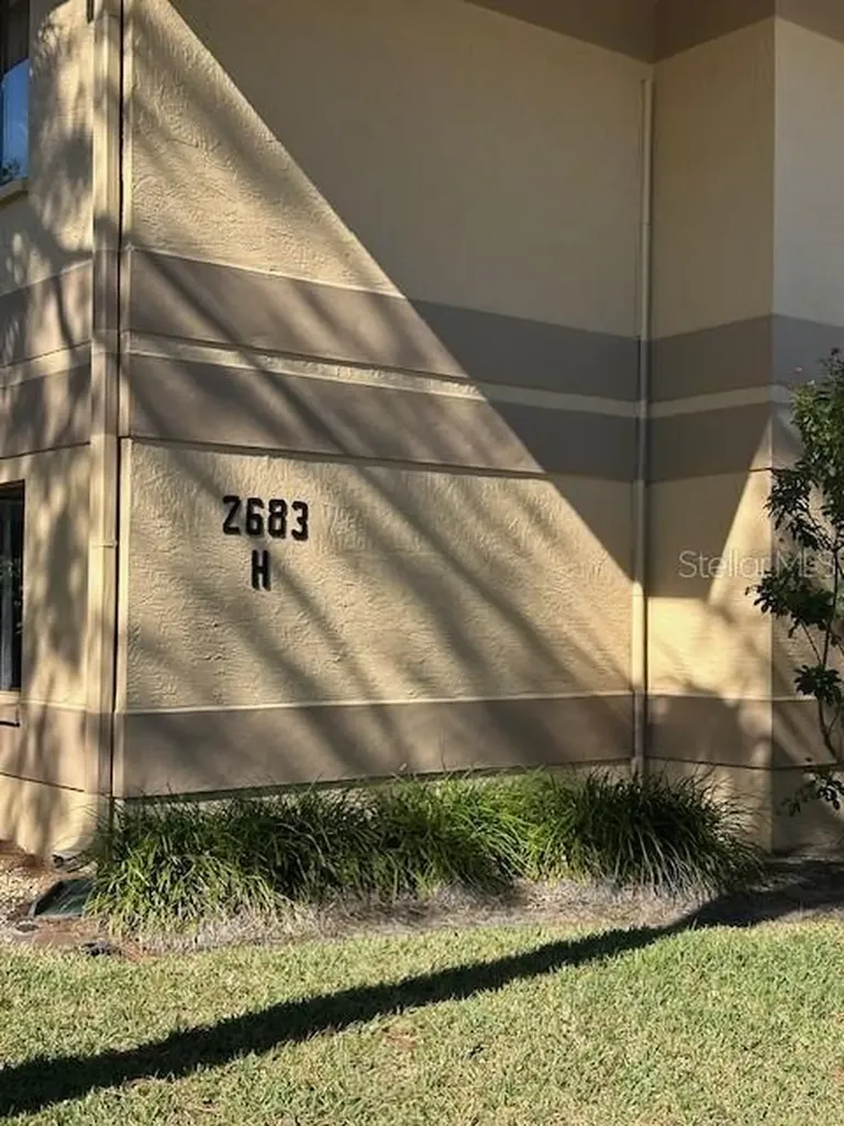2683 Sabal Springs Circle Clearwater FL 33761