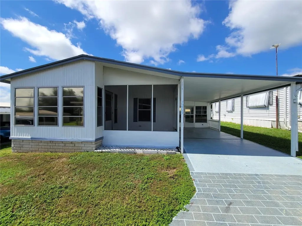 7209 El Meyers Street Zephyrhills FL 33541