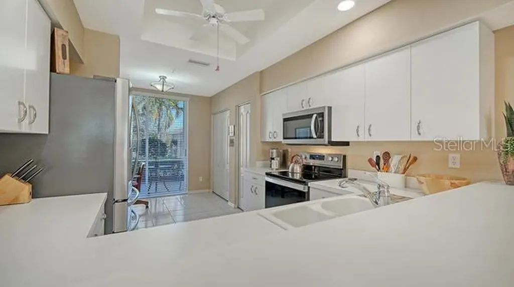 9601 Castle Point Drive Sarasota FL 34238