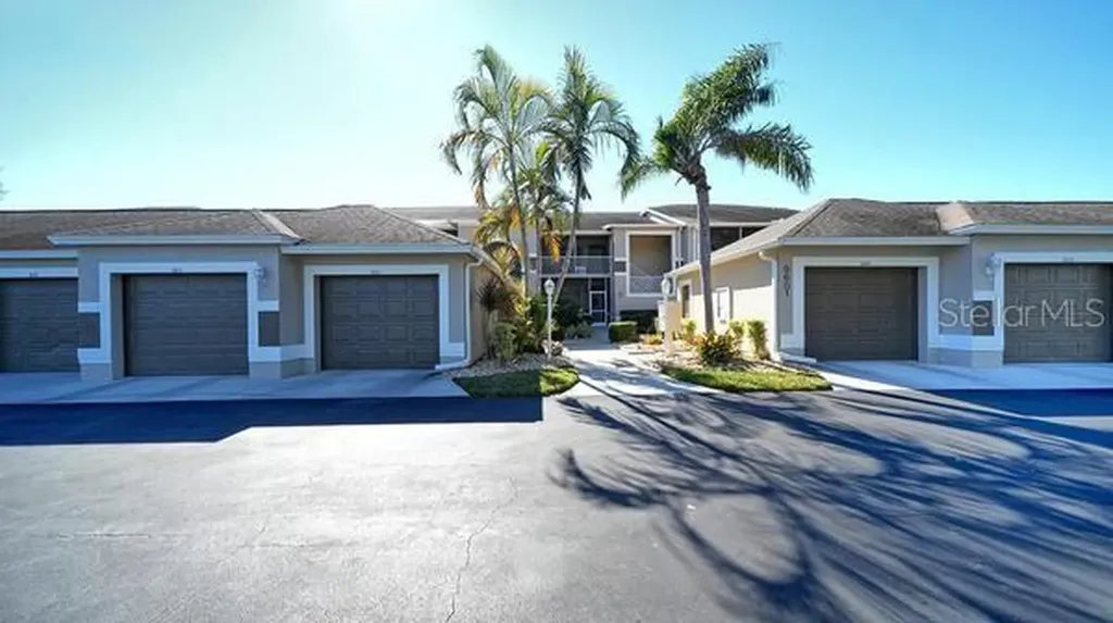 9601 Castle Point Drive Sarasota FL 34238
