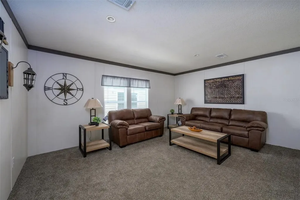 1041 NE County Road 125 Lawtey FL 32058