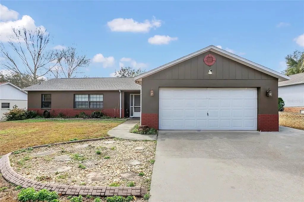 10400 Summit Square Drive Leesburg FL 34788