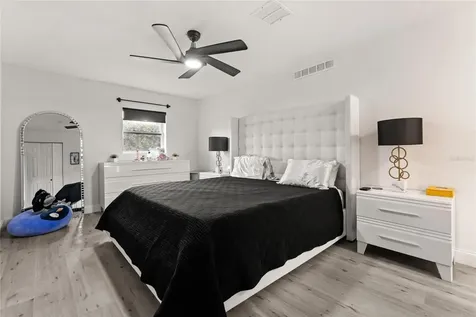 5701 Tarawood Drive Orlando FL 32819