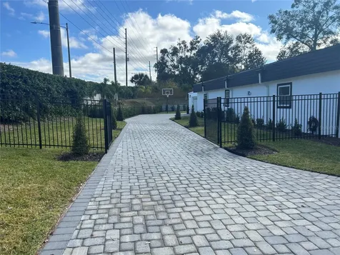 5701 Tarawood Drive Orlando FL 32819