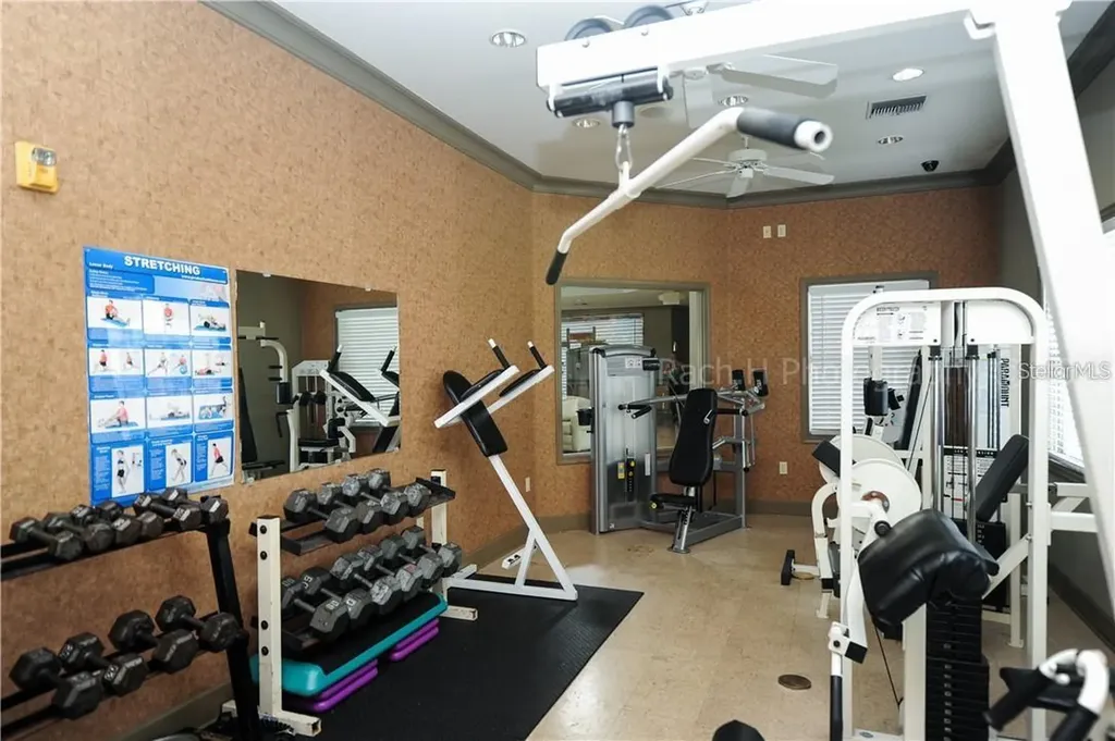 1040 Villagio Circle Sarasota FL 34237