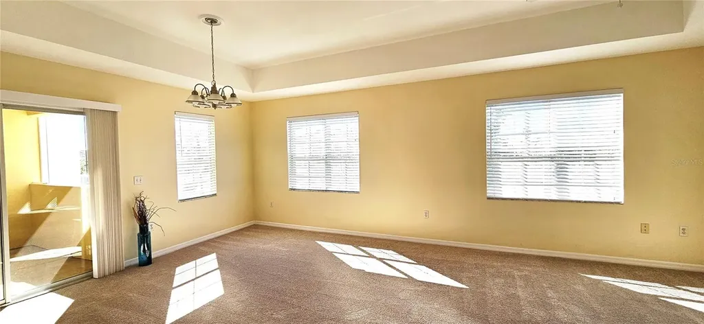 1040 Villagio Circle Sarasota FL 34237