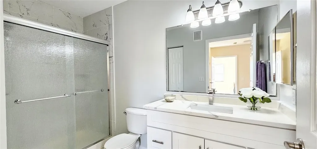 1040 Villagio Circle Sarasota FL 34237
