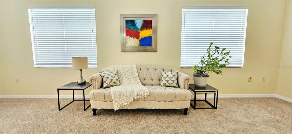 1040 Villagio Circle Sarasota FL 34237