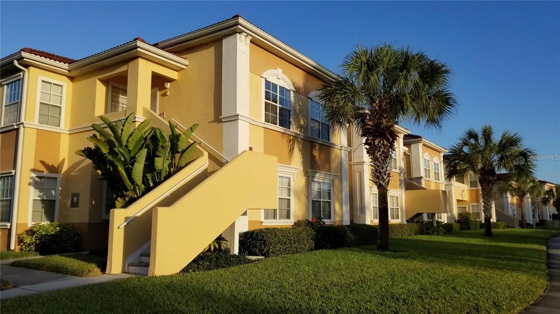 1040 Villagio Circle Sarasota FL 34237