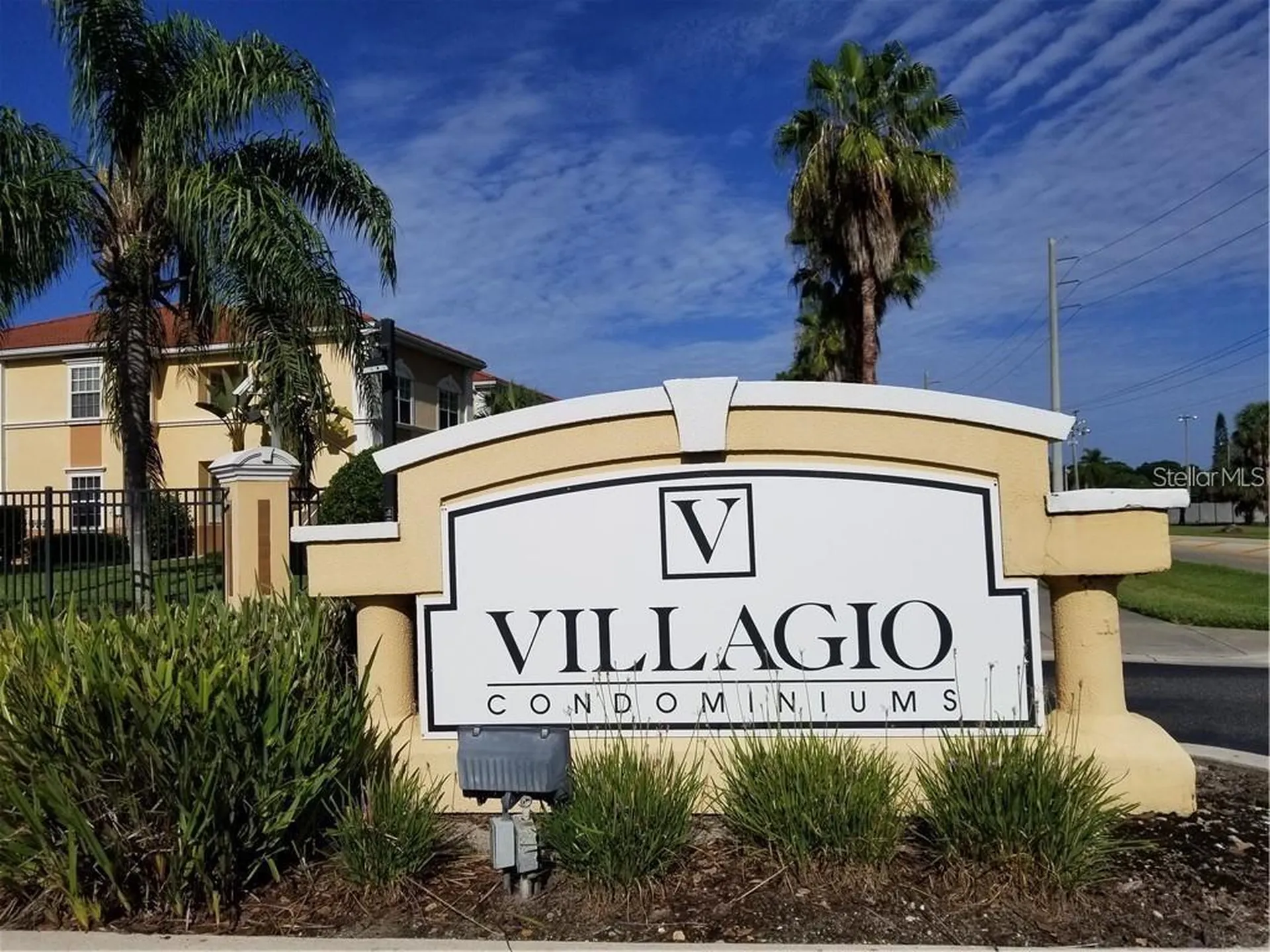1040 Villagio Circle Sarasota FL 34237