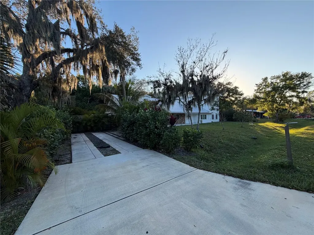 2559 Rainbow Drive Fort Pierce FL 34981