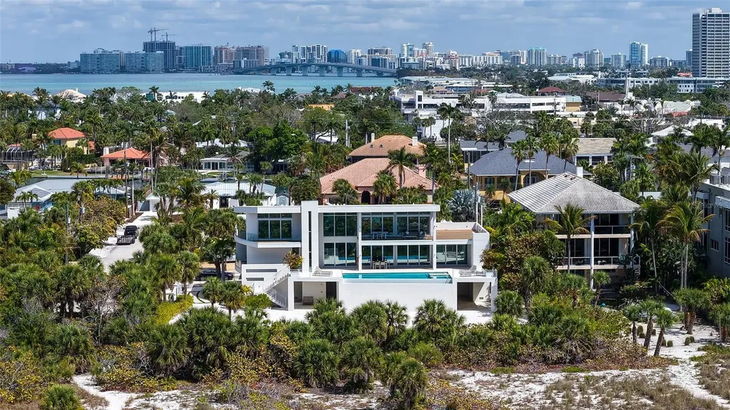 160 Whittier Drive Sarasota FL 34236