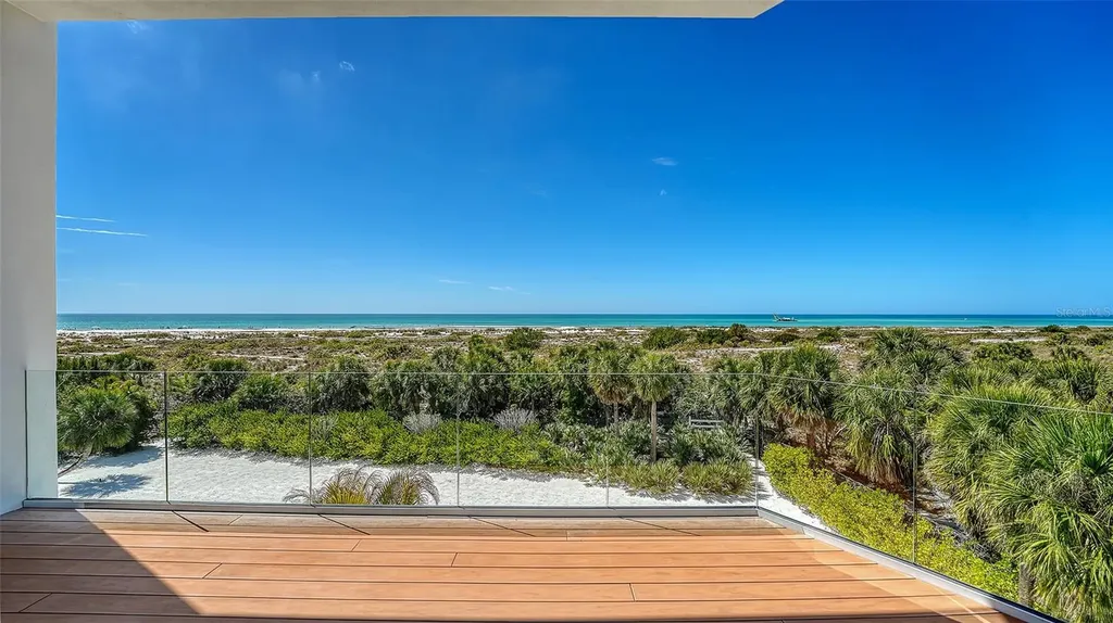 160 Whittier Drive Sarasota FL 34236