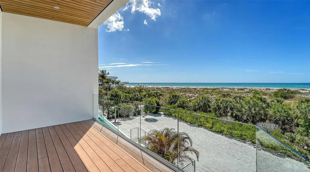 160 Whittier Drive Sarasota FL 34236