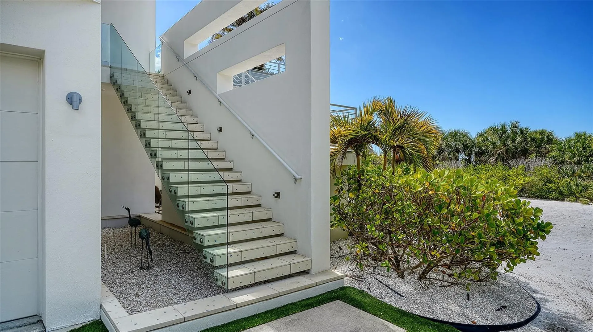 160 Whittier Drive Sarasota FL 34236