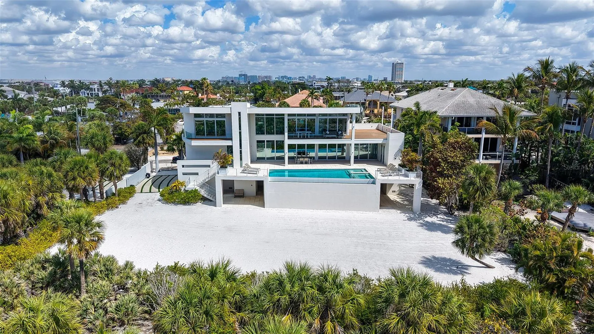 160 Whittier Drive Sarasota FL 34236