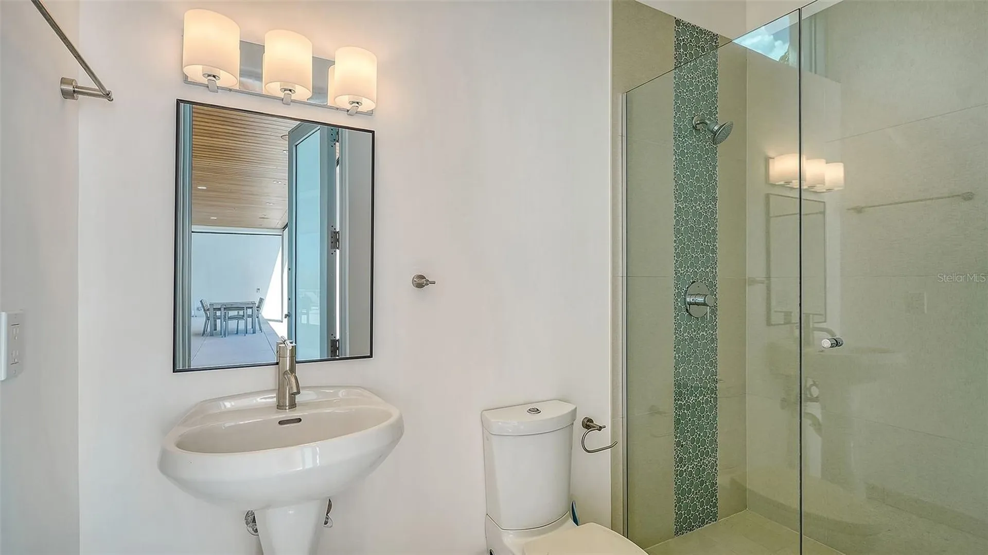 160 Whittier Drive Sarasota FL 34236