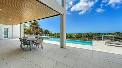 160 Whittier Drive Sarasota FL 34236