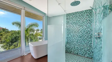 160 Whittier Drive Sarasota FL 34236