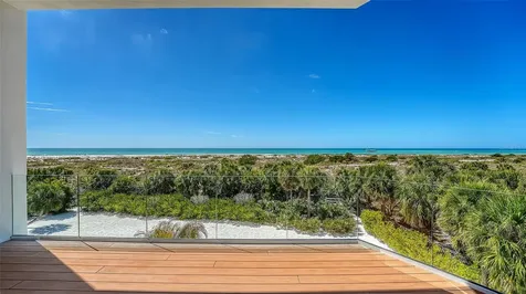 160 Whittier Drive Sarasota FL 34236