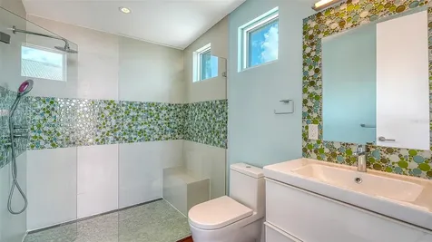 160 Whittier Drive Sarasota FL 34236