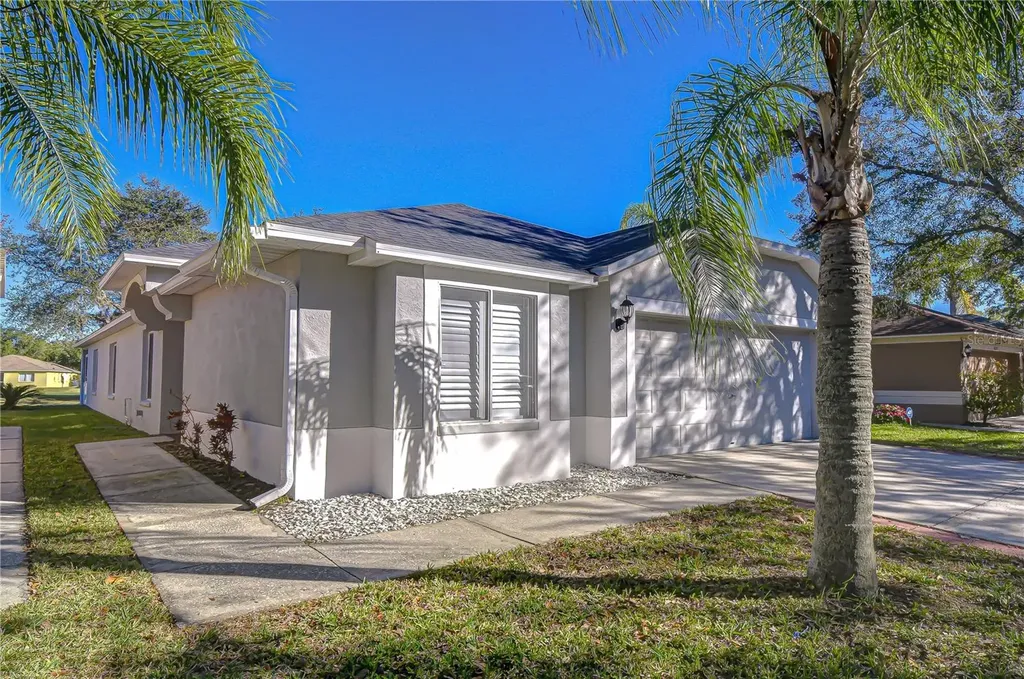 18109 Canal Pointe Street Tampa FL 33647