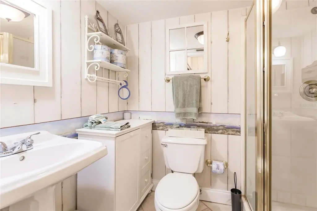 6030 E Peppertree Way Sarasota FL 34242