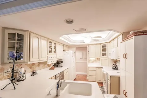 6030 E Peppertree Way Sarasota FL 34242