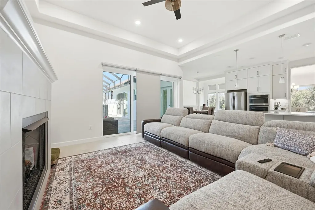 66 New Leatherwood Drive Palm Coast FL 32137