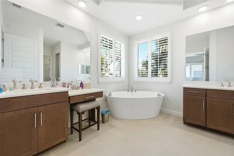 66 New Leatherwood Drive Palm Coast FL 32137