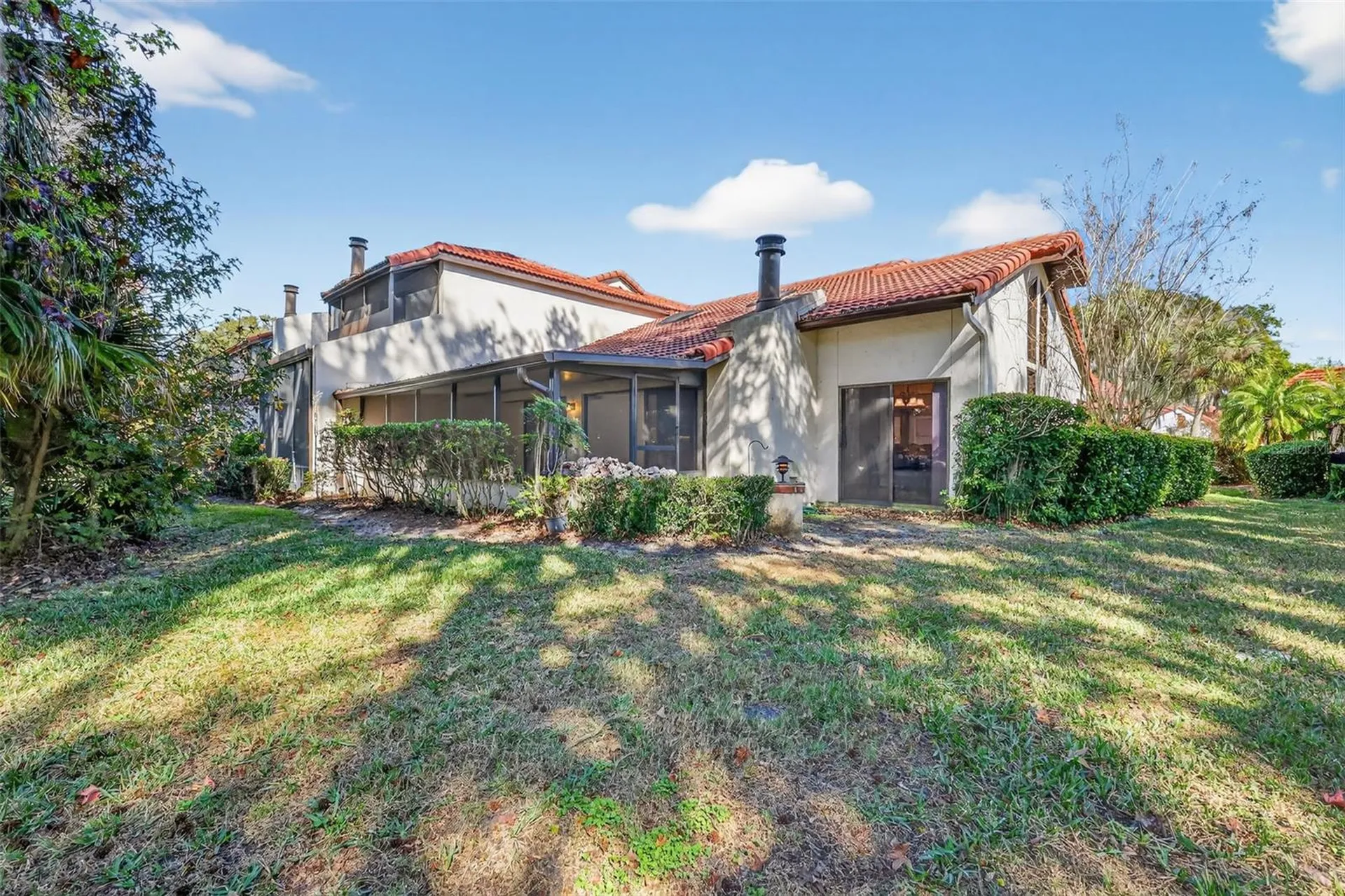 301 Clusterwood Drive Yalaha FL 34797